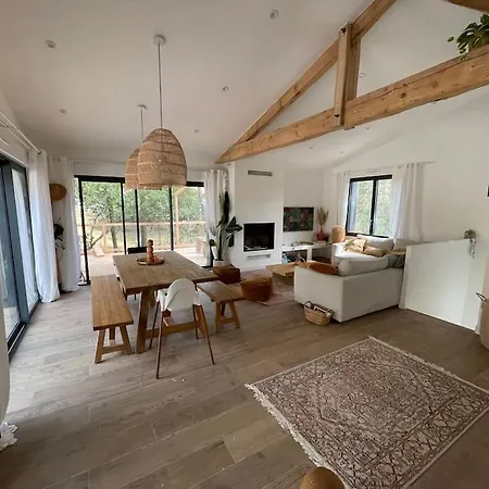 Maison Avec Piscine, Sud